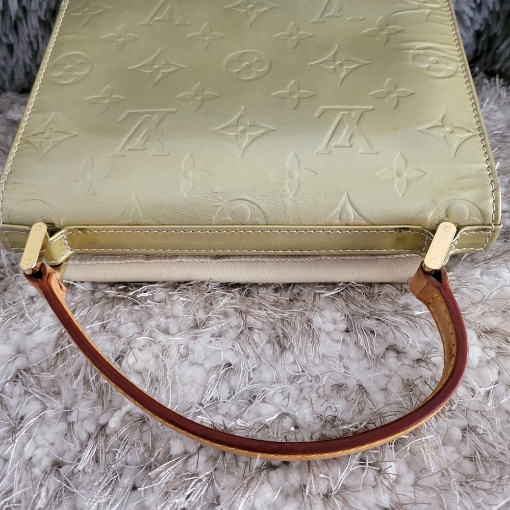 AUTHENTIC LOUIS VUITTON Spring Street Citrine Vernis Monogram Bag - Picture 10 of 15